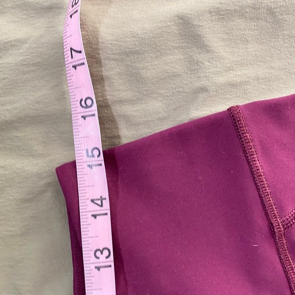 Victoria's Secret Sport Maroon Capri Biker Shorts With Mesh Detailing Size Large - Picture 2 of 8